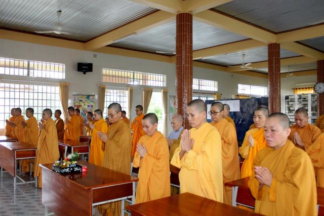 Đồng Nai: Ban trị sự tỉnh thăm 4 trường hạ TP Biên Hòa