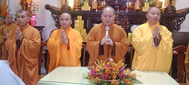 Khoá tu Một ngày an lạc tại chùa Địch Quang