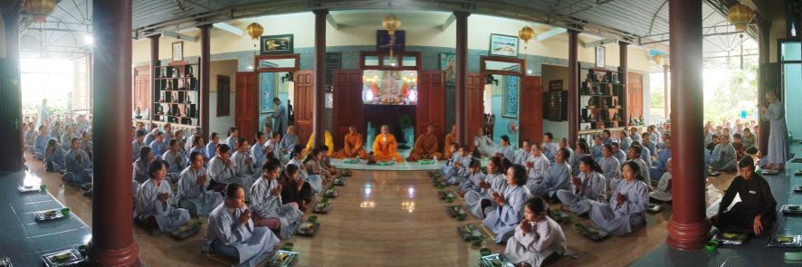 Khoá tu Một ngày an lạc tại chùa Địch Quang