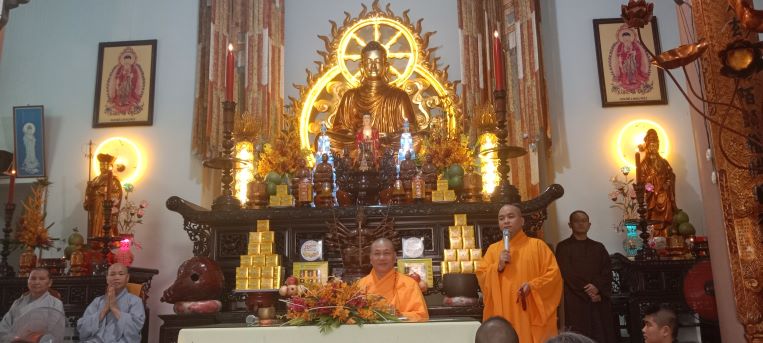 Khoá tu Một ngày an lạc tại chùa Địch Quang