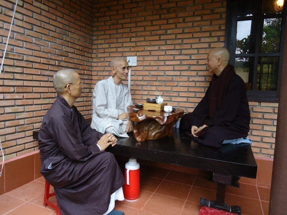 Tâm Linh Độc Hành   (Thầy Tuệ Sỹ Từ Quảng Hương Già Lam Lên Núi…)