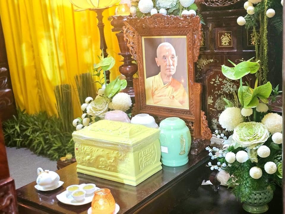 Tuệ Sỹ Thượng Nhân Sử Thi