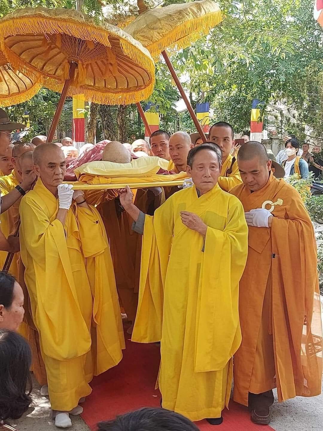Tuệ Sỹ Thượng Nhân Sử Thi