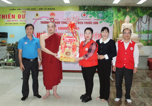 Đồng Nai: Hiến máu nhân đạo, đăng ký hiến mô tạng tại TV Phước Sơn