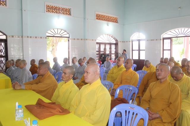 Đồng Nai: Phái đoàn ban trị sự GHPGVN tỉnh Đồng Nai viếng thăm trường hạ tổ đình Long Thiền, Quốc Ân Kim Cang
