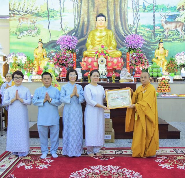 Chùa Giác Ngộ - Quỹ Đạo Phật Ngày Nay Cúng Dường 755 Triệu Đồng Đến Học Viện Pgvn Tp.Hcm
