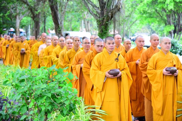 Chùa Giác Ngộ - Quỹ Đạo Phật Ngày Nay Cúng Dường 755 Triệu Đồng Đến Học Viện Pgvn Tp.Hcm