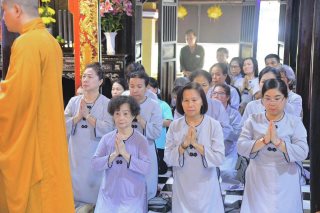 Chùa Giác Ngộ - Quỹ Đạo Phật Ngày Nay Cúng Dường Gần 300 Triệu Đồng Đến Các Trường hạ Tại Tp.Hcm Và Tỉnh Đồng Nai