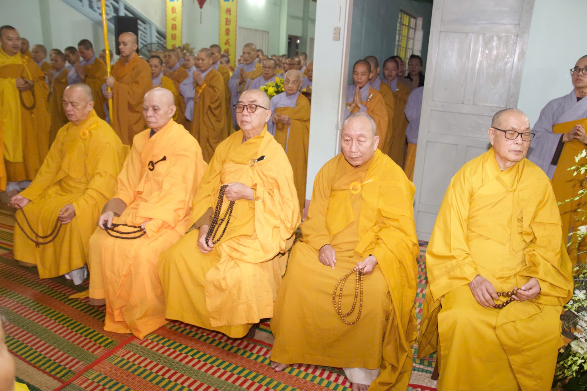 Hoài Niệm Ân Sư