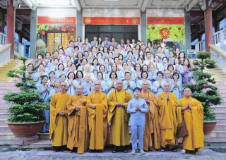 Chùa Giác Ngộ - Quỹ Đạo Phật Ngày Nay Cúng Dường Gần 300 Triệu Đồng Đến Các Trường hạ Tại Tp.Hcm Và Tỉnh Đồng Nai