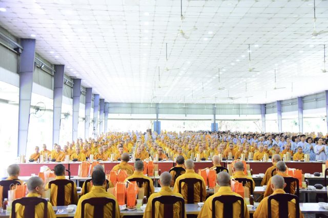 Chùa Giác Ngộ - Quỹ Đạo Phật Ngày Nay Cúng Dường 755 Triệu Đồng Đến Học Viện Pgvn Tp.Hcm