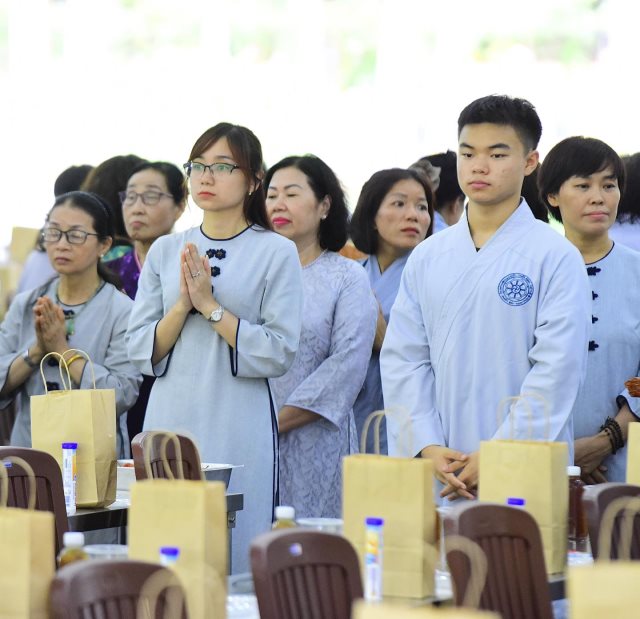 Chùa Giác Ngộ - Quỹ Đạo Phật Ngày Nay Cúng Dường 755 Triệu Đồng Đến Học Viện Pgvn Tp.Hcm