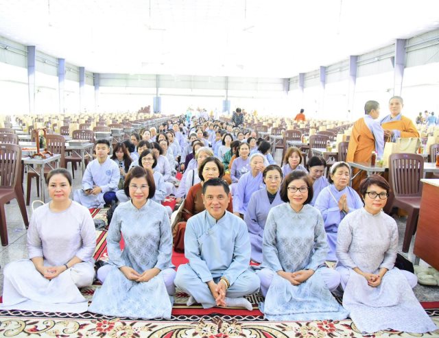 Chùa Giác Ngộ - Quỹ Đạo Phật Ngày Nay Cúng Dường 755 Triệu Đồng Đến Học Viện Pgvn Tp.Hcm