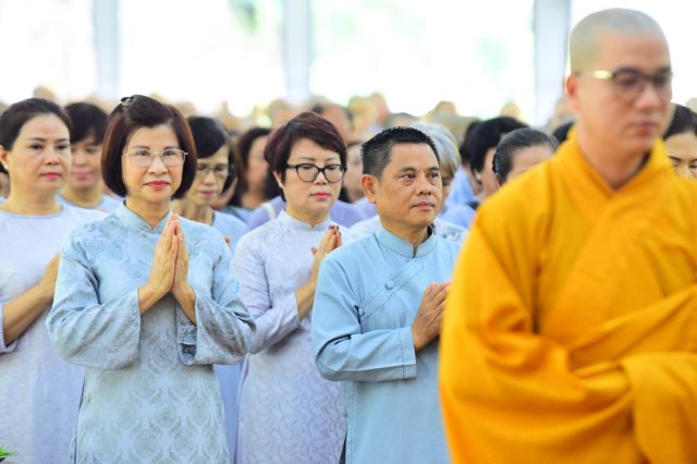 Chùa Giác Ngộ - Quỹ Đạo Phật Ngày Nay Cúng Dường 755 Triệu Đồng Đến Học Viện Pgvn Tp.Hcm