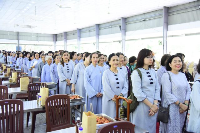 Chùa Giác Ngộ - Quỹ Đạo Phật Ngày Nay Cúng Dường 755 Triệu Đồng Đến Học Viện Pgvn Tp.Hcm