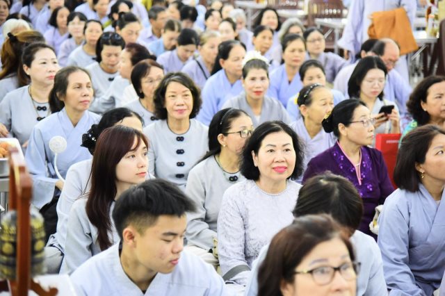 Chùa Giác Ngộ - Quỹ Đạo Phật Ngày Nay Cúng Dường 755 Triệu Đồng Đến Học Viện Pgvn Tp.Hcm