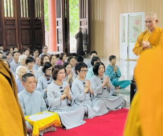Chùa Giác Ngộ - Quỹ Đạo Phật Ngày Nay Cúng Dường Gần 300 Triệu Đồng Đến Các Trường hạ Tại Tp.Hcm Và Tỉnh Đồng Nai