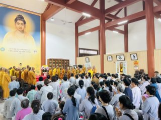 Chùa Giác Ngộ - Quỹ Đạo Phật Ngày Nay Cúng Dường Gần 300 Triệu Đồng Đến Các Trường hạ Tại Tp.Hcm Và Tỉnh Đồng Nai