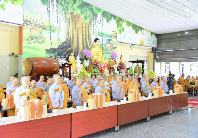 Chùa Giác Ngộ - Quỹ Đạo Phật Ngày Nay Cúng Dường 755 Triệu Đồng Đến Học Viện Pgvn Tp.Hcm