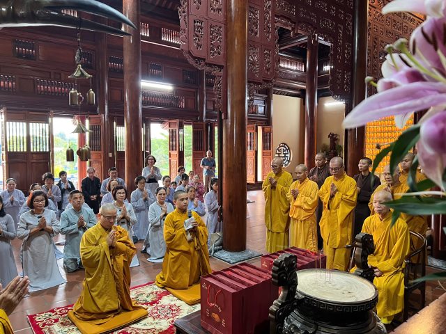 Chùa Giác Ngộ - Quỹ Đpnn Viếng Thăm, Gieo Duyên Cúng Dường Tại Thiền Viện Trúc Lâm Sóc Trăng Và Chùa Đại Giác (Cần Thơ)