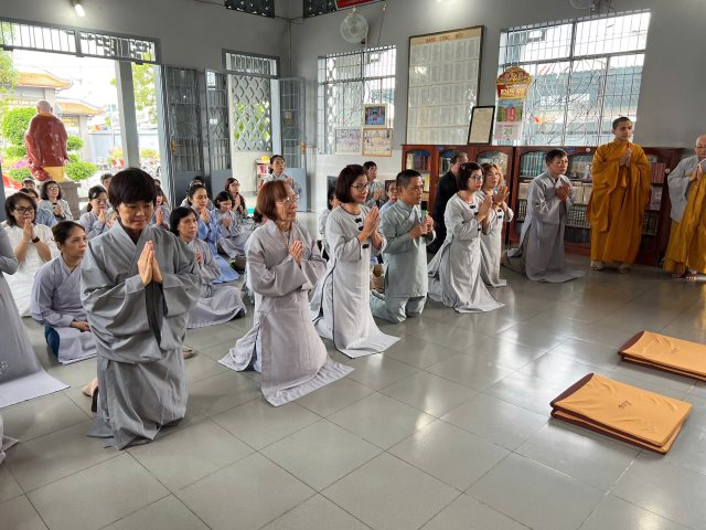 Chùa Giác Ngộ - Quỹ Đpnn Viếng Thăm, Gieo Duyên Cúng Dường Tại Thiền Viện Trúc Lâm Sóc Trăng Và Chùa Đại Giác (Cần Thơ)