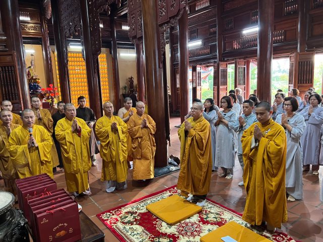 Chùa Giác Ngộ - Quỹ Đpnn Viếng Thăm, Gieo Duyên Cúng Dường Tại Thiền Viện Trúc Lâm Sóc Trăng Và Chùa Đại Giác (Cần Thơ)