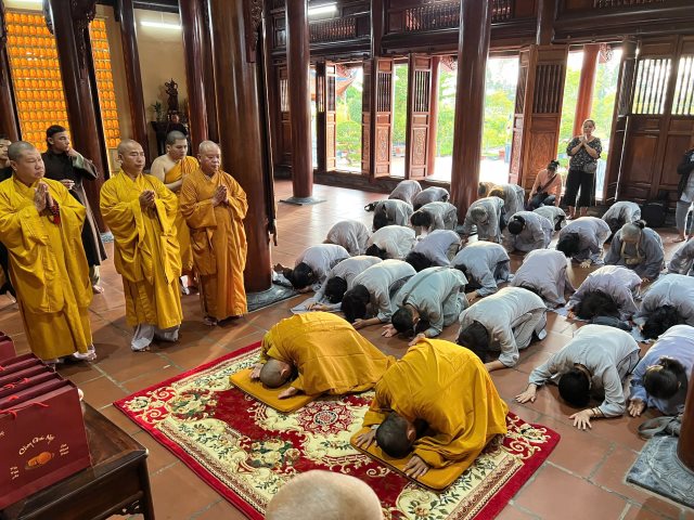 Chùa Giác Ngộ - Quỹ Đpnn Viếng Thăm, Gieo Duyên Cúng Dường Tại Thiền Viện Trúc Lâm Sóc Trăng Và Chùa Đại Giác (Cần Thơ)
