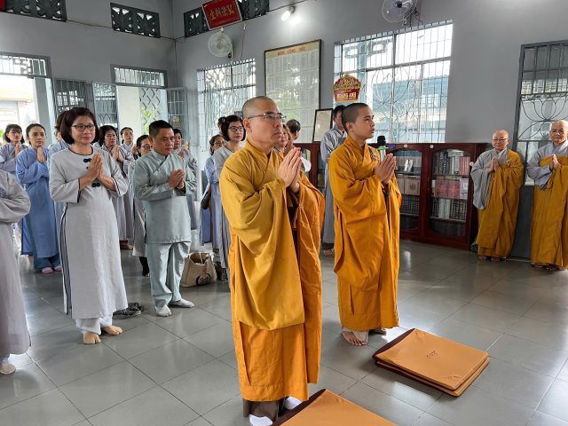 Chùa Giác Ngộ - Quỹ Đpnn Viếng Thăm, Gieo Duyên Cúng Dường Tại Thiền Viện Trúc Lâm Sóc Trăng Và Chùa Đại Giác (Cần Thơ)