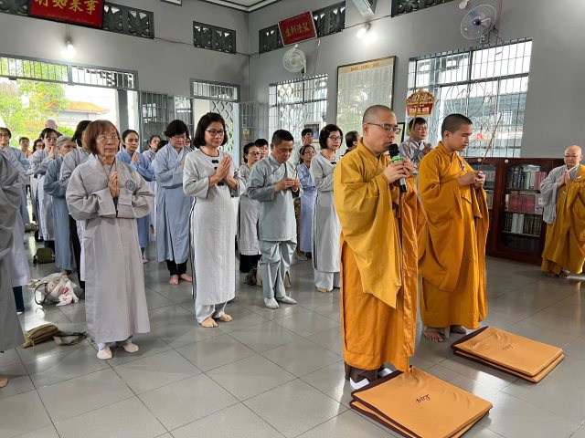 Chùa Giác Ngộ - Quỹ Đpnn Viếng Thăm, Gieo Duyên Cúng Dường Tại Thiền Viện Trúc Lâm Sóc Trăng Và Chùa Đại Giác (Cần Thơ)