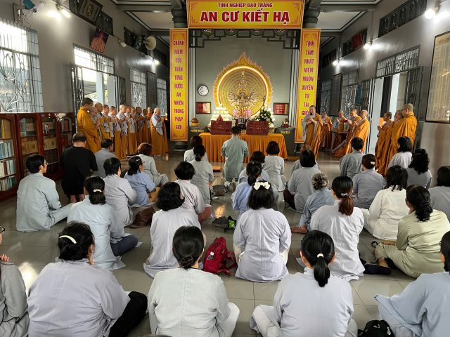 Chùa Giác Ngộ - Quỹ Đpnn Viếng Thăm, Gieo Duyên Cúng Dường Tại Thiền Viện Trúc Lâm Sóc Trăng Và Chùa Đại Giác (Cần Thơ)