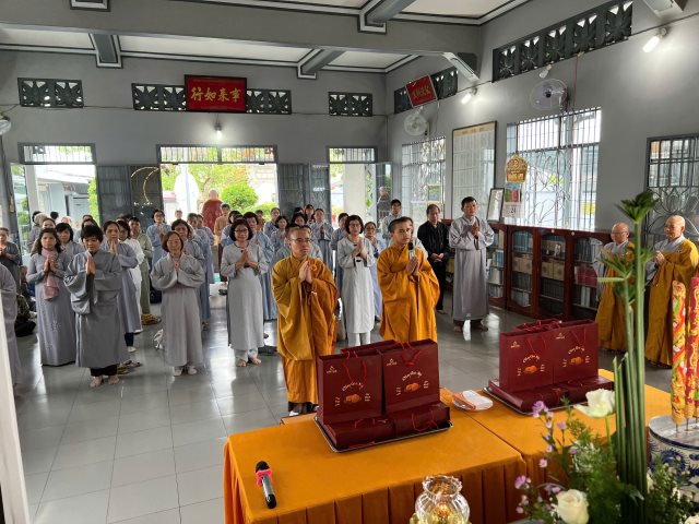 Chùa Giác Ngộ - Quỹ Đpnn Viếng Thăm, Gieo Duyên Cúng Dường Tại Thiền Viện Trúc Lâm Sóc Trăng Và Chùa Đại Giác (Cần Thơ)
