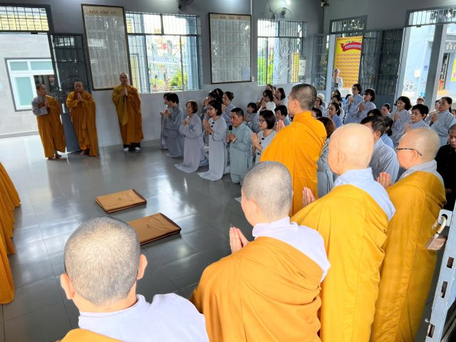 Chùa Giác Ngộ - Quỹ Đpnn Viếng Thăm, Gieo Duyên Cúng Dường Tại Thiền Viện Trúc Lâm Sóc Trăng Và Chùa Đại Giác (Cần Thơ)