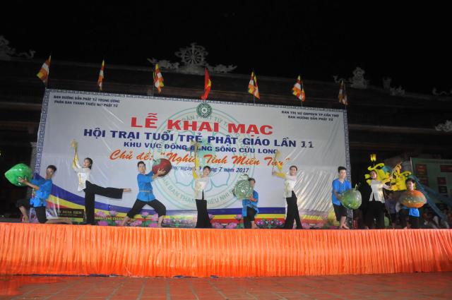 TP. Cần Thơ: Hoành tráng đêm văn nghệ chào mừng Hội trại 11