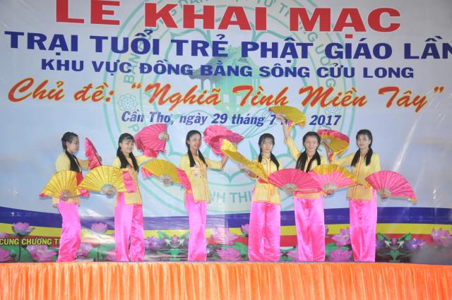 TP. Cần Thơ: Hoành tráng đêm văn nghệ chào mừng Hội trại 11