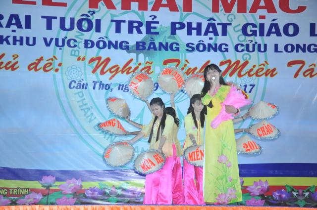 TP. Cần Thơ: Hoành tráng đêm văn nghệ chào mừng Hội trại 11