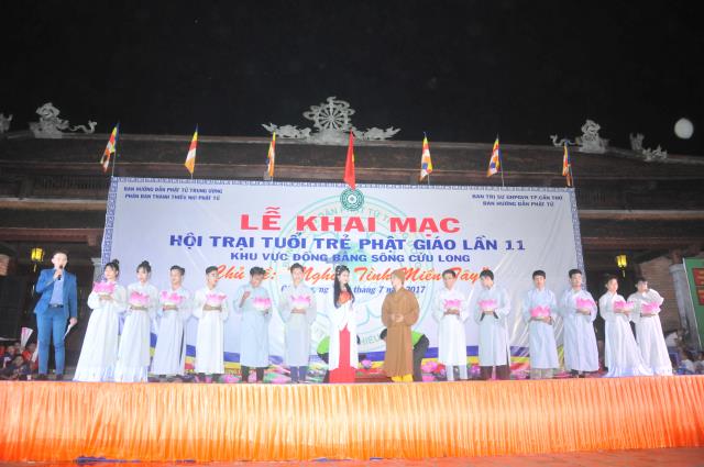 TP. Cần Thơ: Hoành tráng đêm văn nghệ chào mừng Hội trại 11