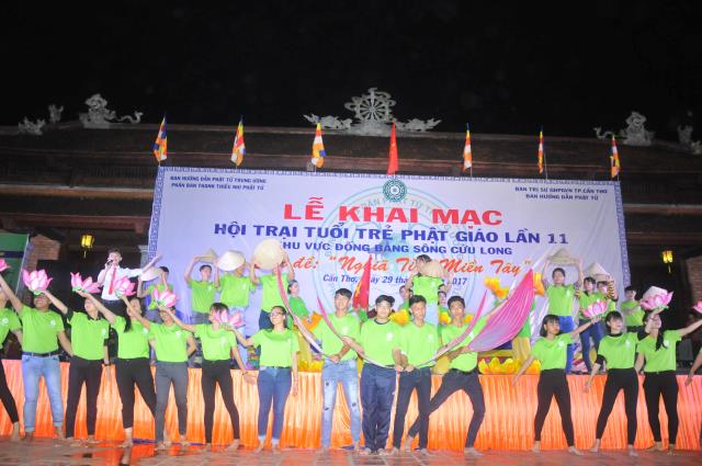 TP. Cần Thơ: Hoành tráng đêm văn nghệ chào mừng Hội trại 11