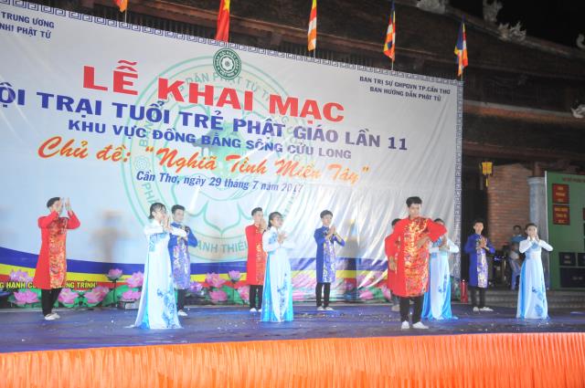 TP. Cần Thơ: Hoành tráng đêm văn nghệ chào mừng Hội trại 11