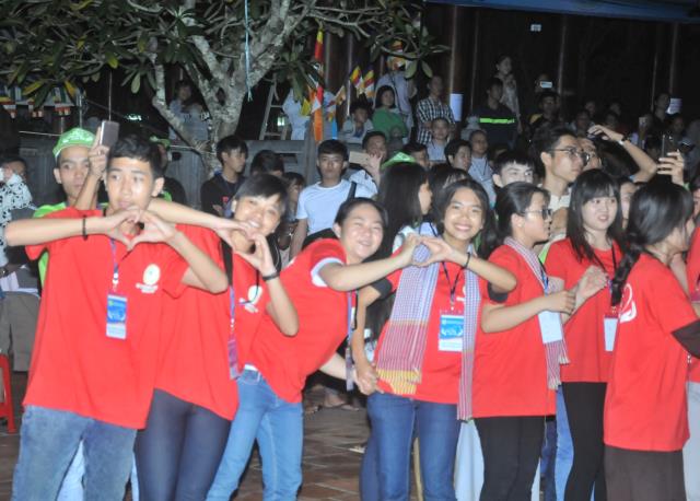 TP. Cần Thơ: Hoành tráng đêm văn nghệ chào mừng Hội trại 11