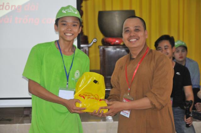 TP. Cần Thơ: Hào hứng game show “Hồi trống pháp” tại Hội trại tuổi trẻ 11