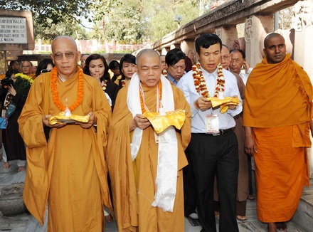 Loạt ảnh đặc biệt cung nghinh Xá lợi Phật từ Ấn Độ - Phần 1: Bước chân trên vùng đất thiêng