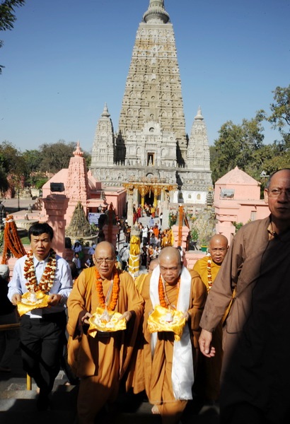 Loạt ảnh đặc biệt cung nghinh Xá lợi Phật từ Ấn Độ - Phần 1: Bước chân trên vùng đất thiêng