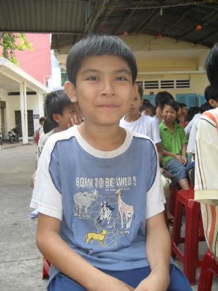 CLB Hoằng Pháp Trẻ Tổ Chức Lễ Tất Niên Cho Trung Tâm Giáo Dục dạy Nghề Quận Gò Vấp