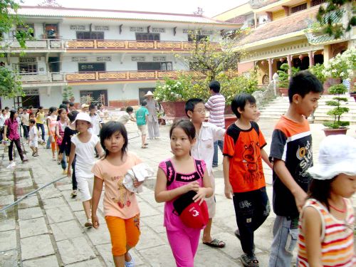 Chương trình Di Lặc Du Xuân – Ngày hội gia đình các trẻ thơ