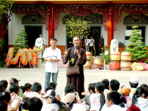 Chương trình Di Lặc Du Xuân – Ngày hội gia đình các trẻ thơ