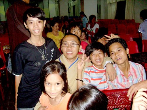 Chương trình Di Lặc Du Xuân – Ngày hội gia đình các trẻ thơ