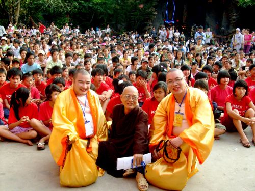 Chương trình Di Lặc Du Xuân – Ngày hội gia đình các trẻ thơ