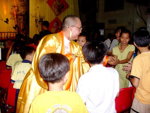 Chương trình Di Lặc Du Xuân – Ngày hội gia đình các trẻ thơ