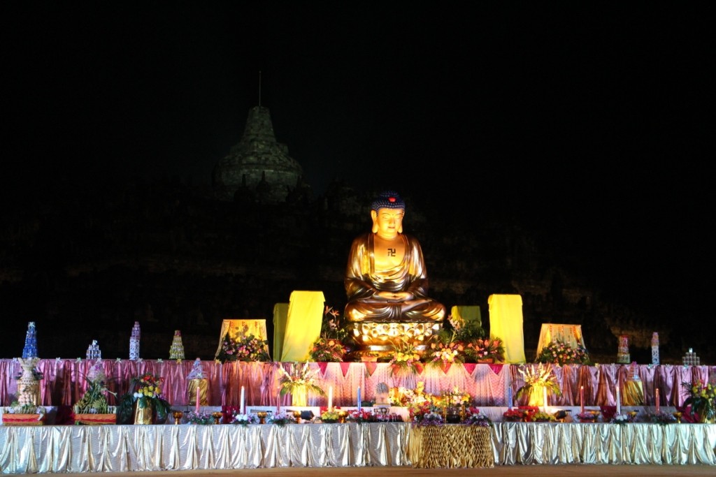 Indonesia: Đại lễ Phật đản tổ chức tại di tích Phật giáo Borobudur