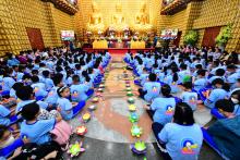 Hơn 500 búp sen hiếu hạnh nhớ thương công ơn cha mẹ